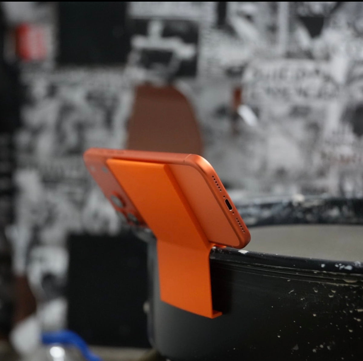 Phone clip